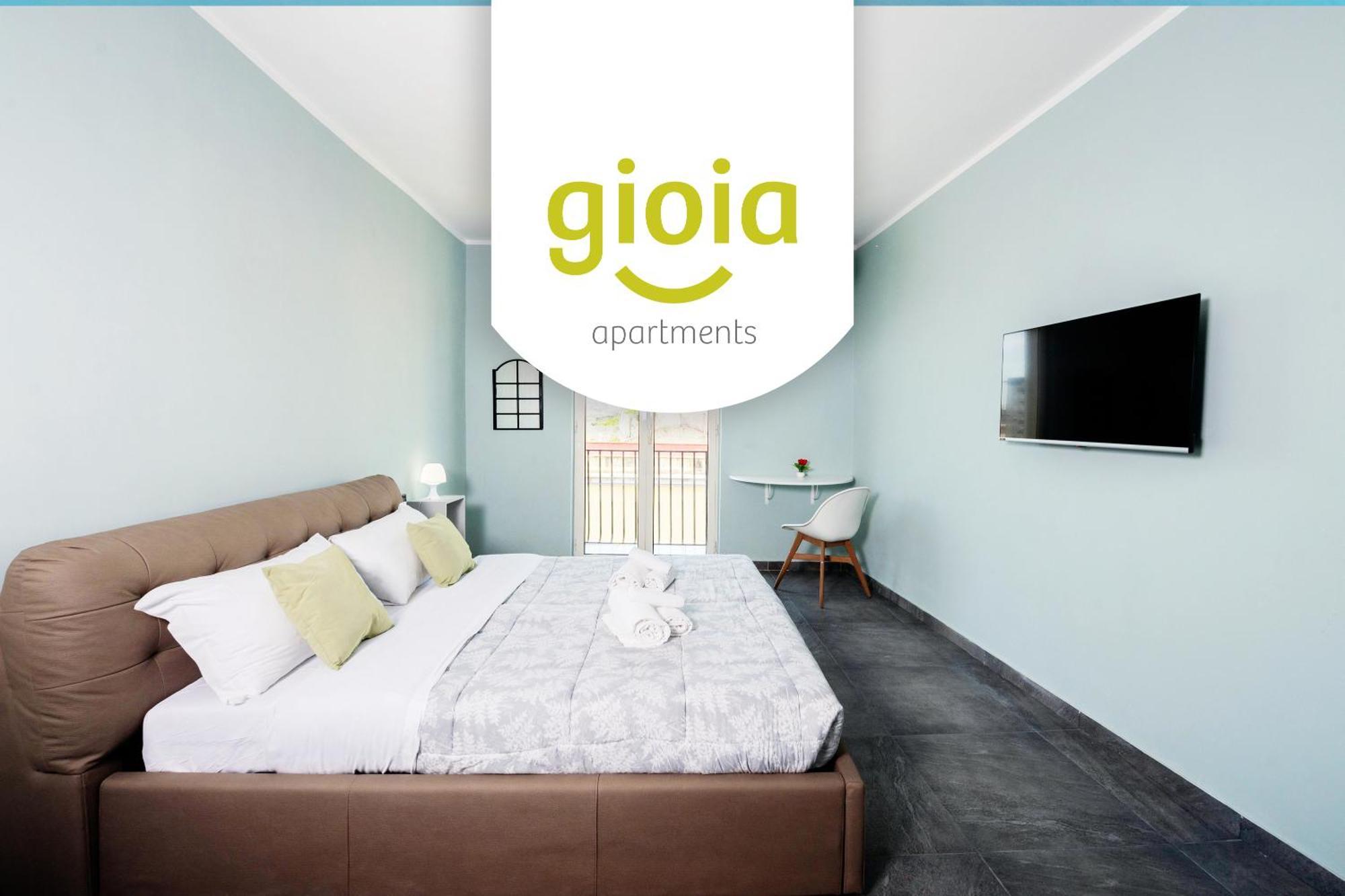 Apartment Mercato 112 - Gioia Naples